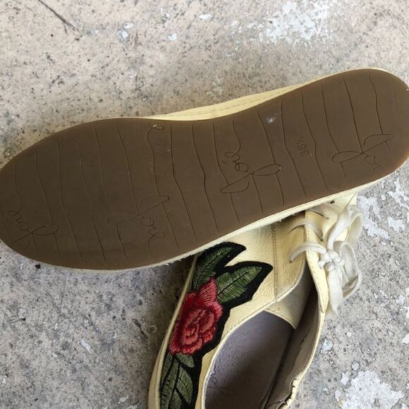 Joie  Sneakers - Picture 5 of 5